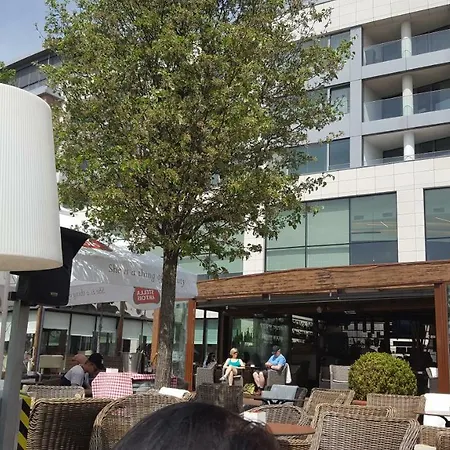 公寓 Panorama - Spacious Near Eurovea *